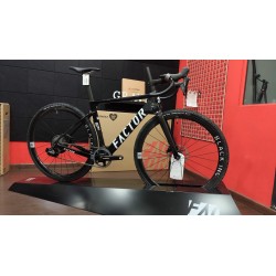 Ostro Gravel - SRAM Force w/ Power Meter